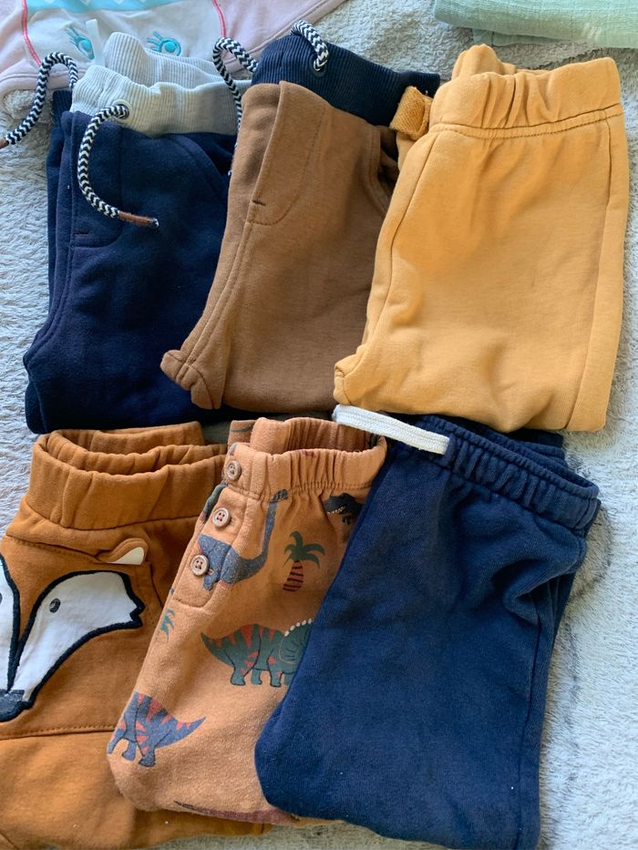 Lot de pantalons