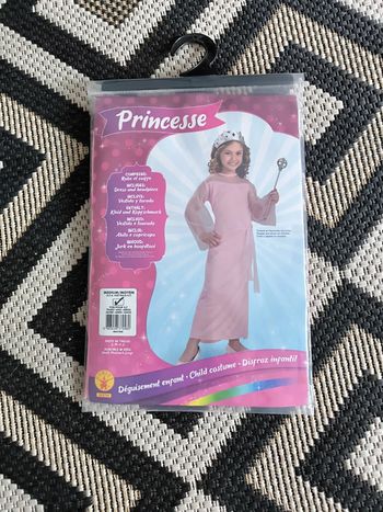 Déguisement princesse 5-7ans neuve