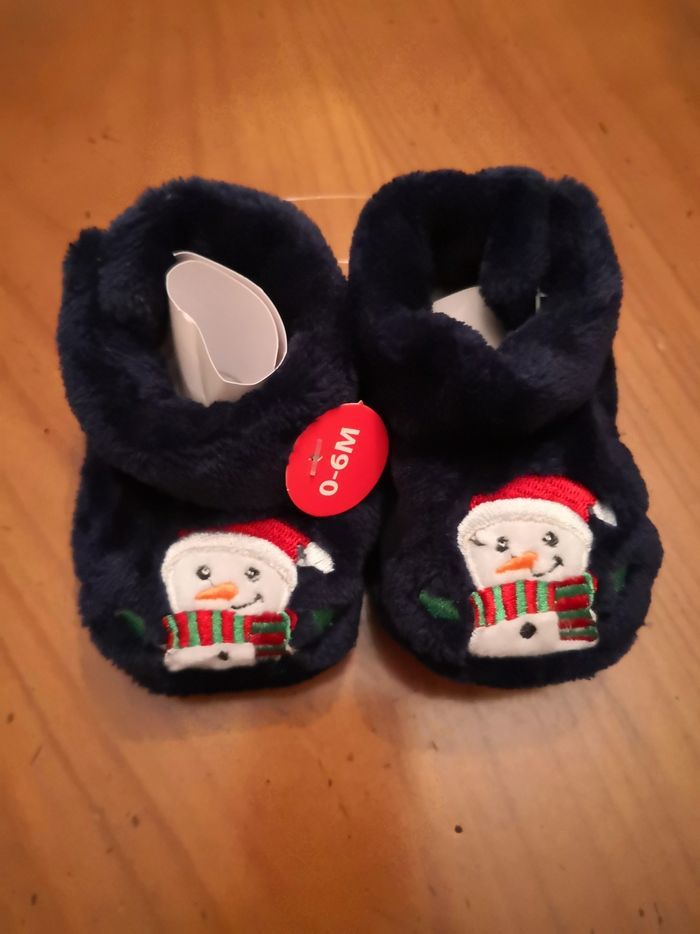Chaussons 0-6 mois Neuf