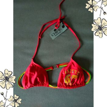 Haut de bikini rouge vif – Chipie – Taille S – 6 exemplaires disponibles