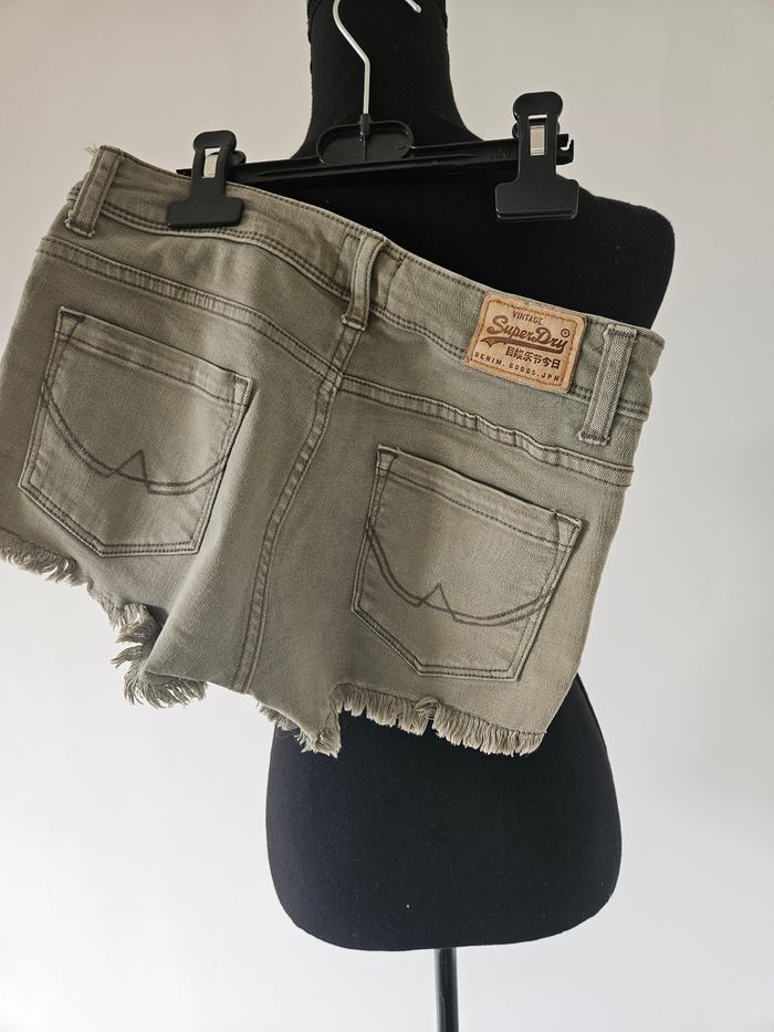 Short à patchs - Superdry - Taille 36 - photo numéro 3