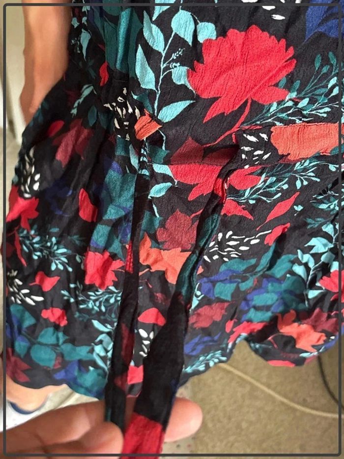 Magnifique robe taille 40 marque kiabi neuve sans étiquette * - photo numéro 3