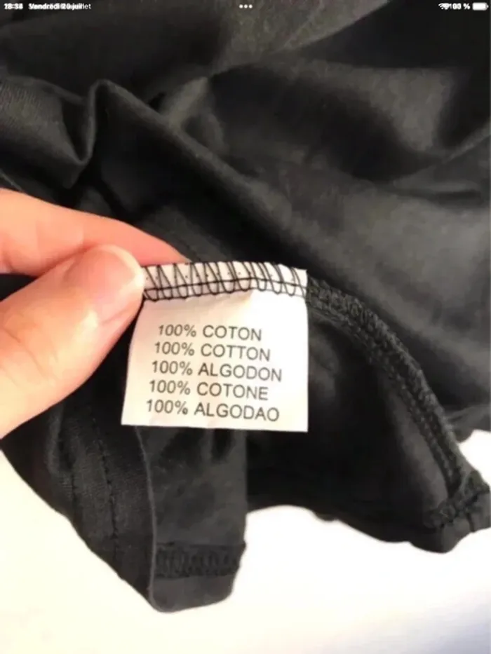 Débardeur à décolleté V noir taille 38/40 - photo numéro 7