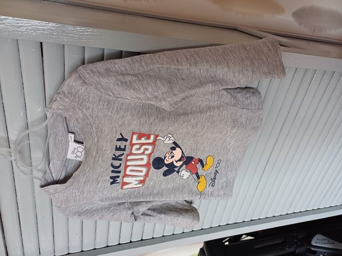 3 tee shirts manches longues pour garçons Taille 6 mois - photo numéro 3