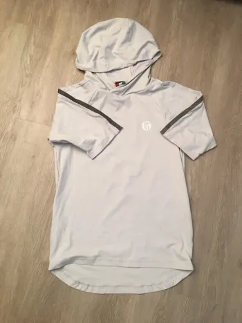 Teeshirt à capuche