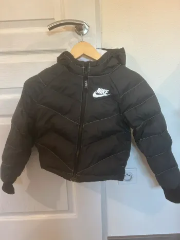 Doudoune Nike fille 8 10 ans