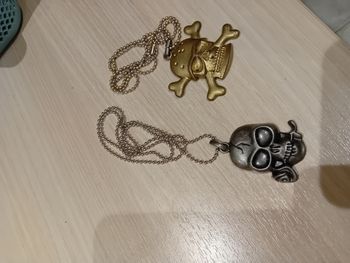 Collier tête de mort