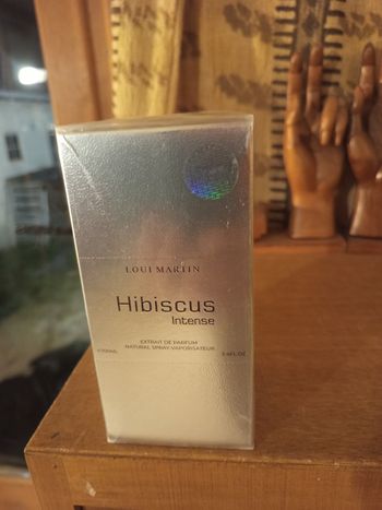 Parfum hibiscus b'y Loui martin 