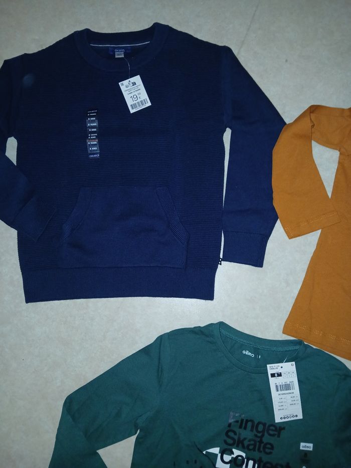 Pull et Tee-shirt 8ans - photo numéro 2