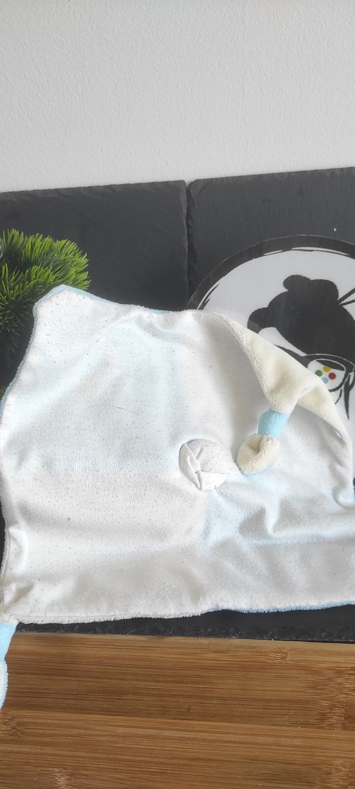 Doudou plat lapin Gipsy pomme bleu beige jaune crème bonnet arbre carré Gris - photo numéro 2