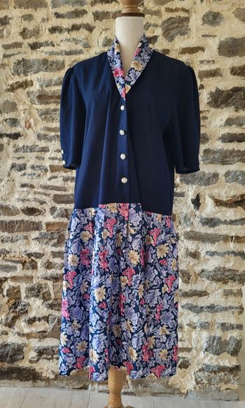 Robe longue vintage bleu marine à fleurs Taille 48