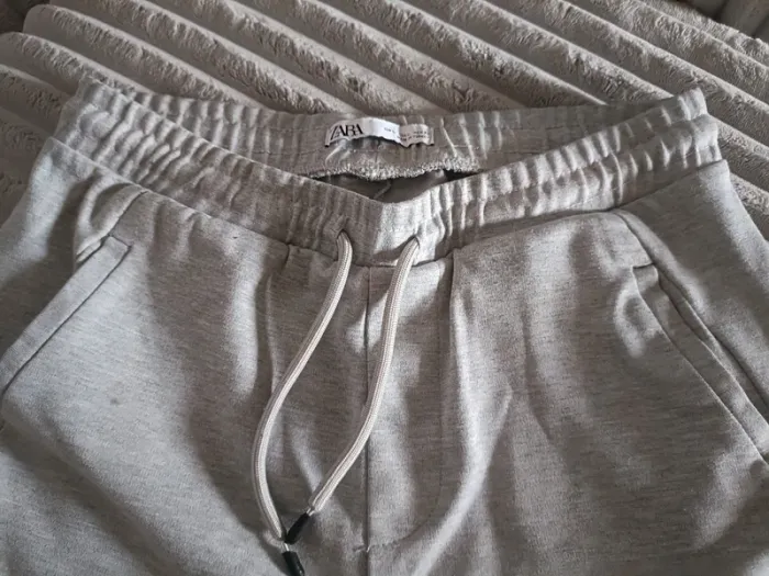 Jogging Zara taille L - photo numéro 2