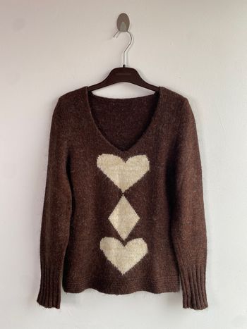 Pull en mohair marron & beige col V à motifs cœur et losange
