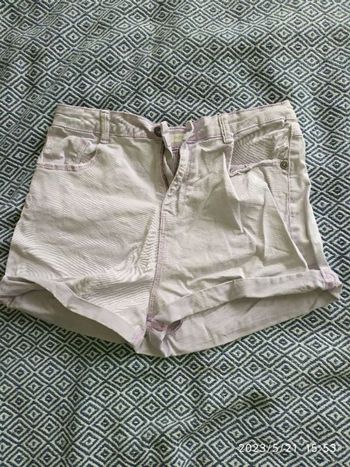Short mauve clair