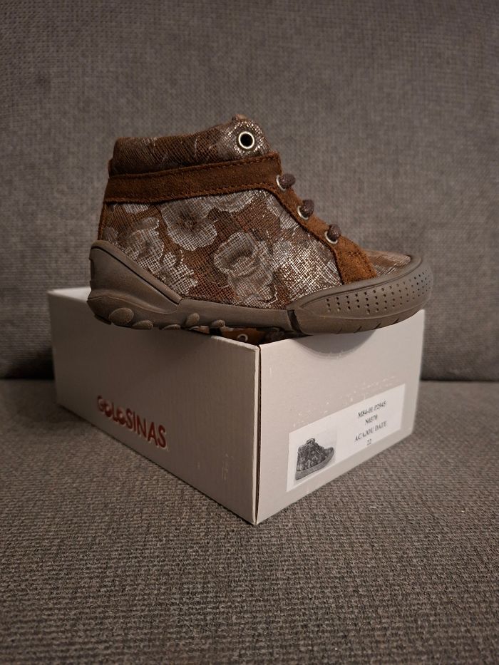 Chaussure bébé fille