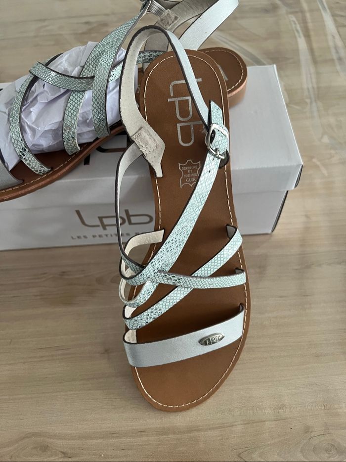 Sandales neuve les petites bombes taille 41 - photo numéro 3