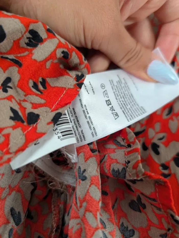 Blouse manches longues péplum rouge fleurie décolleté ajustable tendance et moderne Kookaï Taille 36 - photo numéro 9