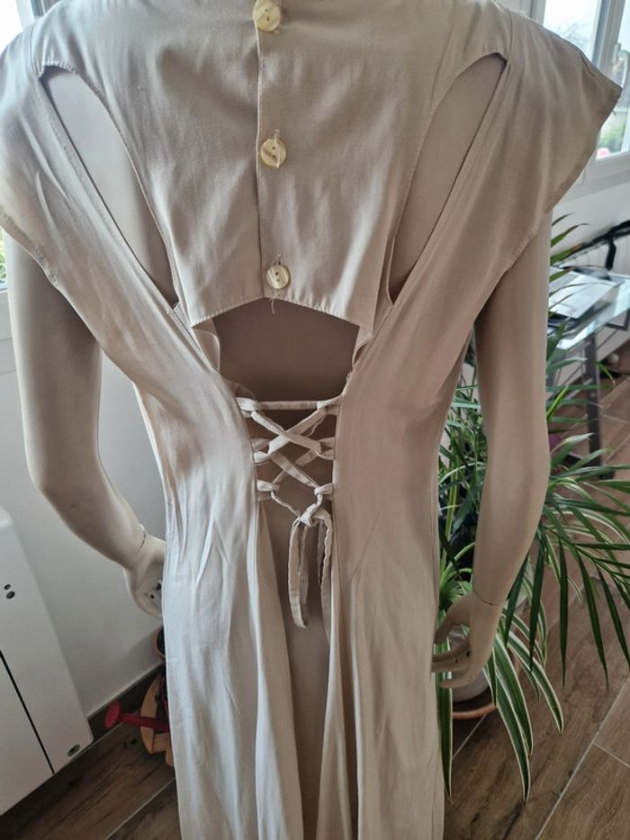 Robe 👗 originale - photo numéro 6