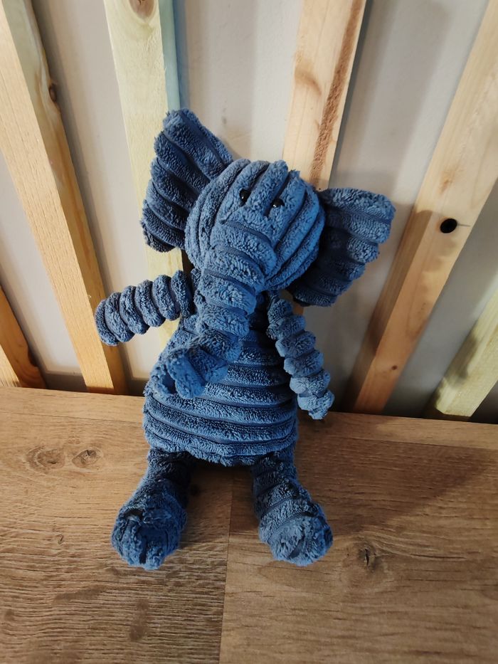 Elephant jellycat marine côtelé