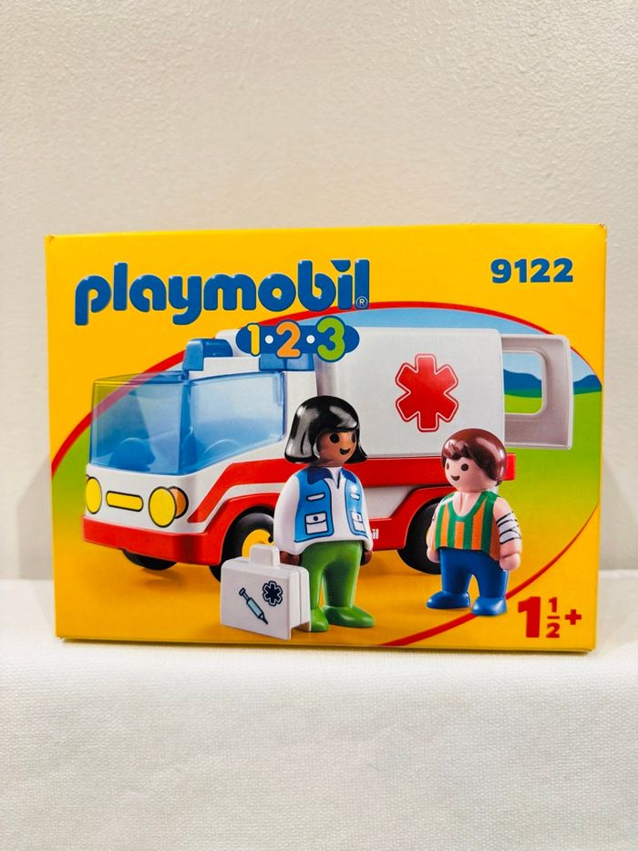 Playmobil 1.2.3 Ambulance 9122 + 18 mois - photo numéro 3