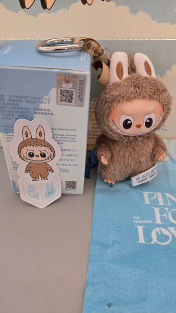 Labubu Pin for Love - Lettre & - PopMart