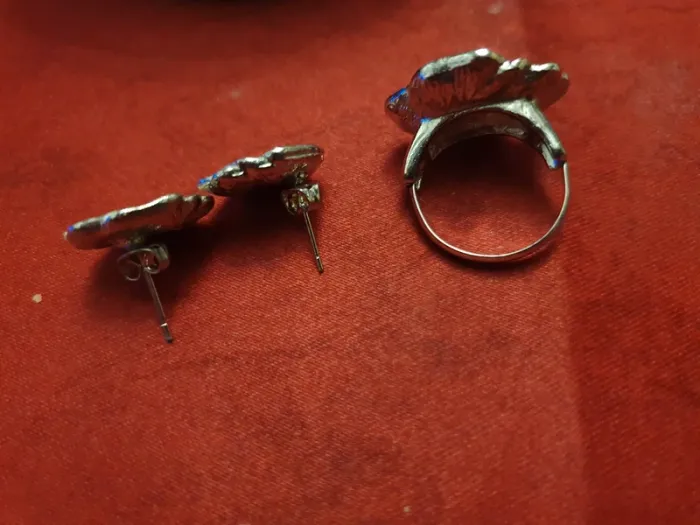 Lot bague et boucles d'oreilles @ - photo numéro 2