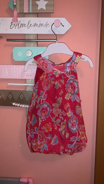 Robe fleurie taille 6 mois