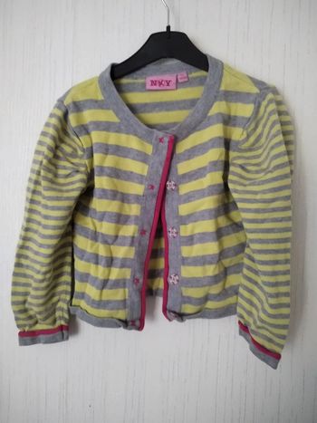 gilet vert et gris 5 ans  NKY