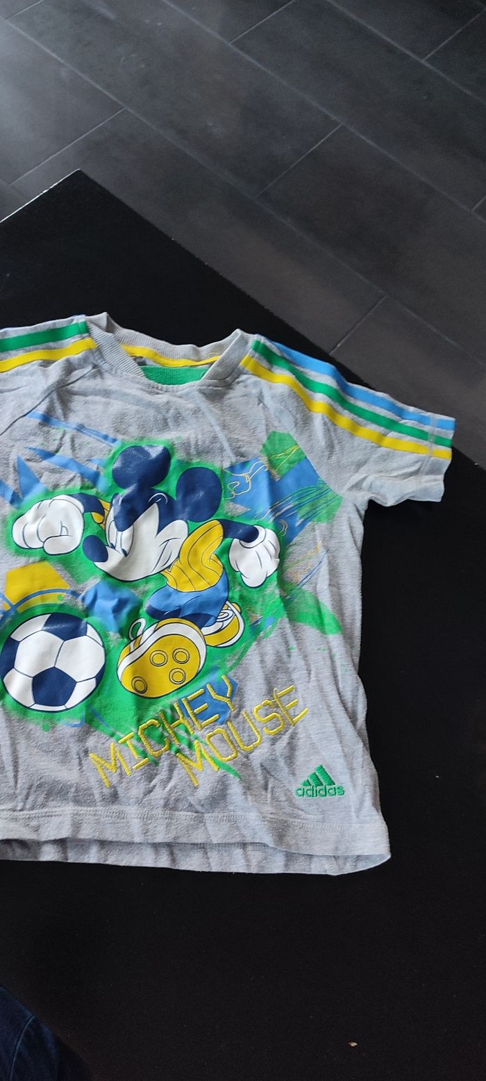 Très shirt Adidas x Disney - photo numéro 3