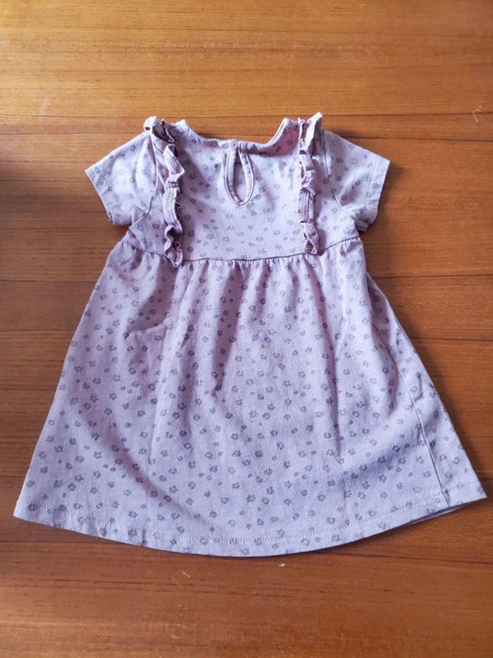 Robe légère 9mois - photo numéro 2