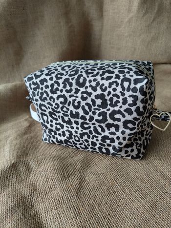 Trousse de toilette - motif léopard 