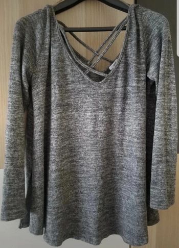 Tres beau pull doux et chaud