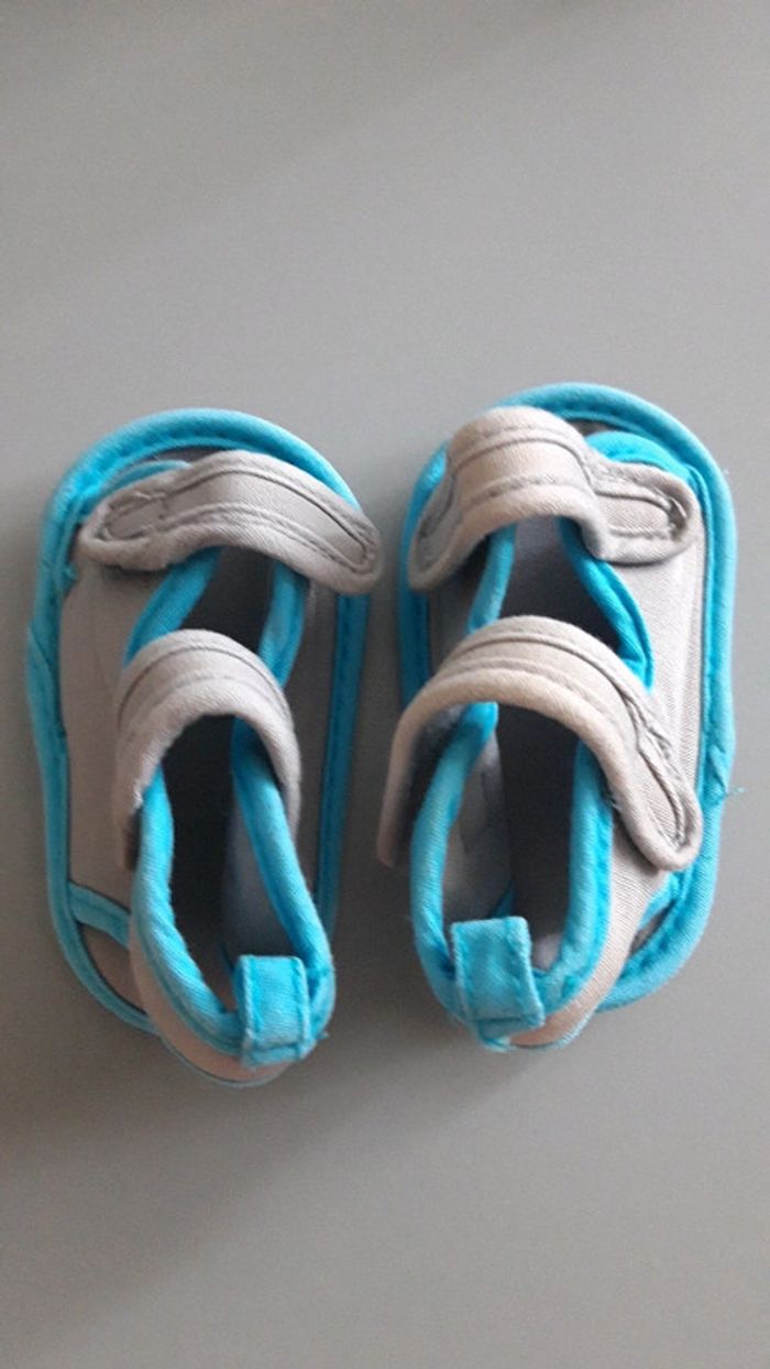 Sandale a strach gris turquoise 3 mois