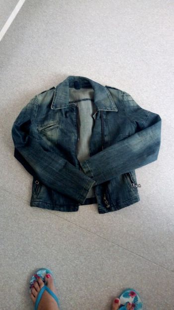 Veste en jean style perfecto effet usé Benetton