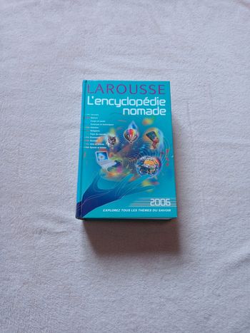Larousse L'encyclopédie nomade