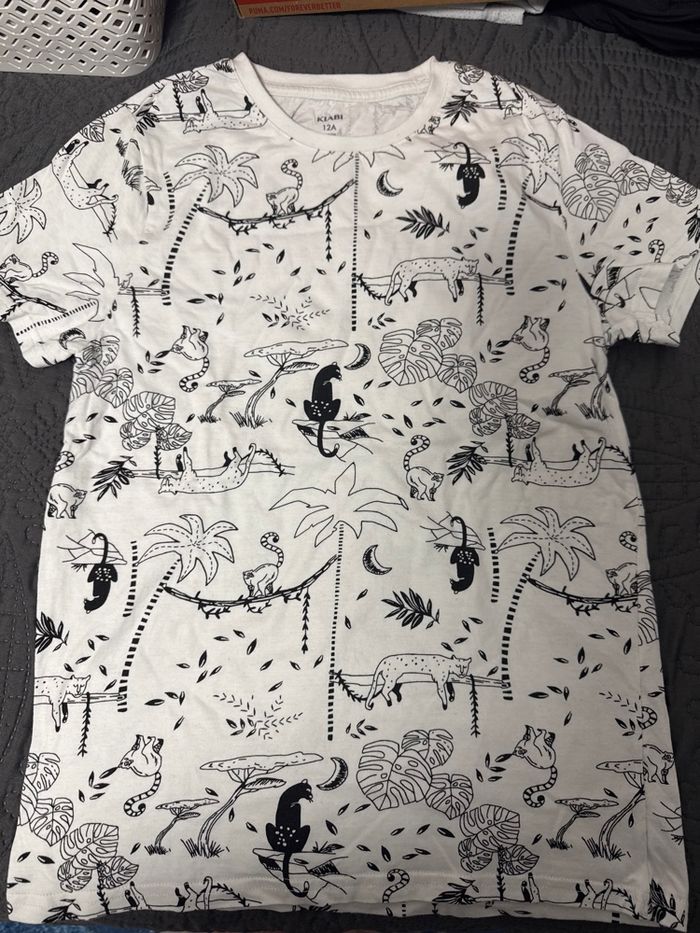 Tee-shirt noir et blanc