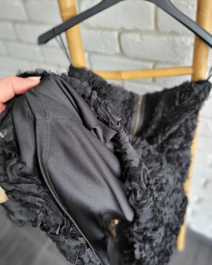 Robe taille L Zara en relief motif fleur - photo numéro 6
