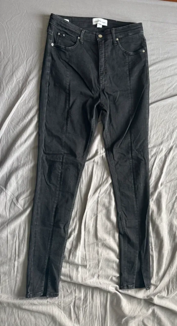 Calvin Klein Jeans Noir High Rise Super Skinny fendu au dessus des chevilles W31 L32 - photo numéro 8