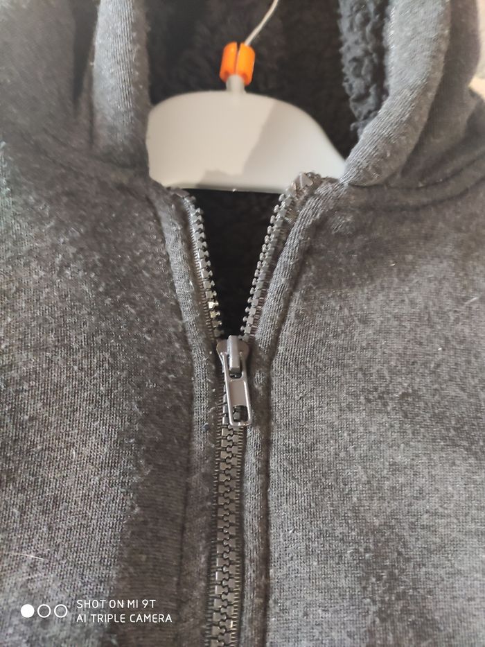 Veste molletonnée garçon taille 8 ans - photo numéro 4