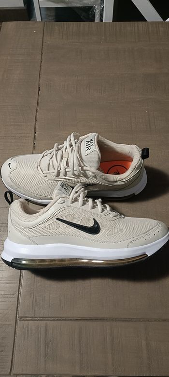 VEND AIR MAX AP BEIGE  45 NEUVE !