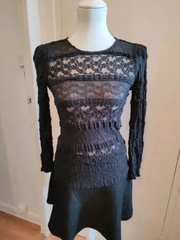 Haut noir dentelle transparent Zara taille M