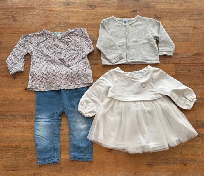 Lot vêtement fille 12 mois