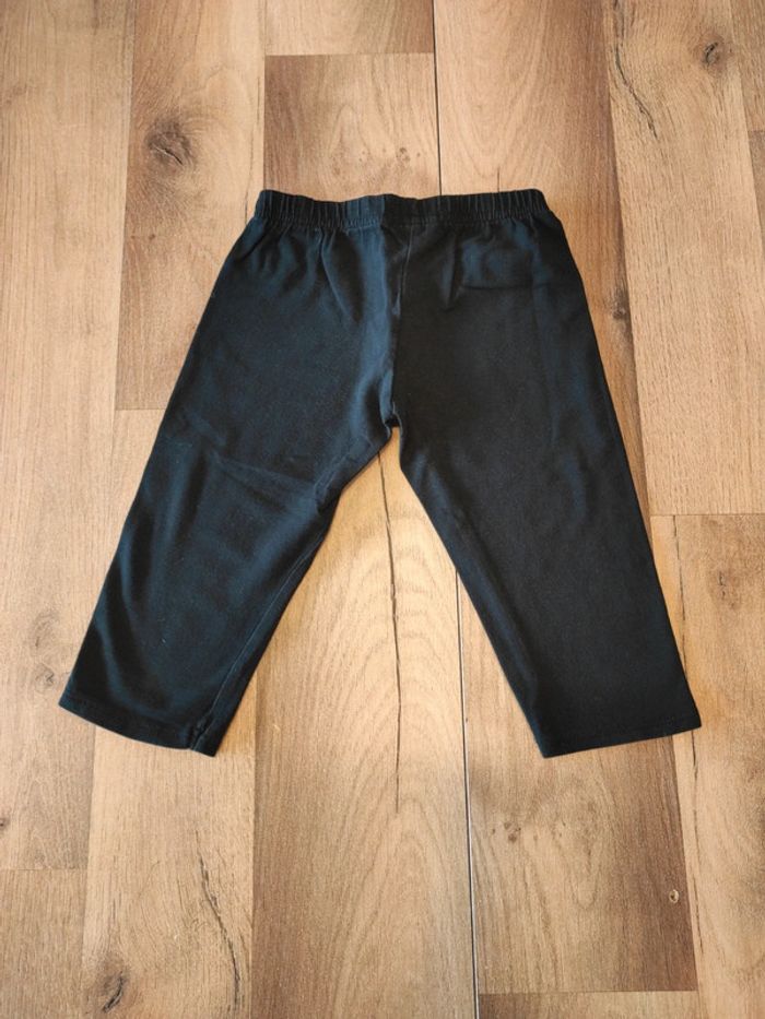Pantacourt/short legging 4 ans en TBE - photo numéro 3