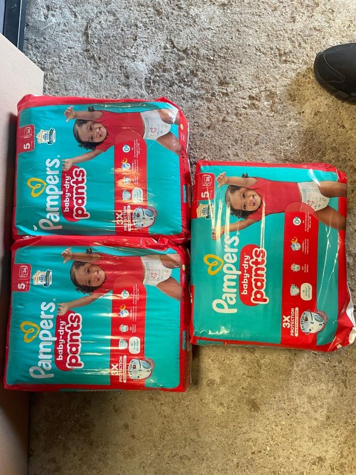 Pants pampers taille 5 neuf