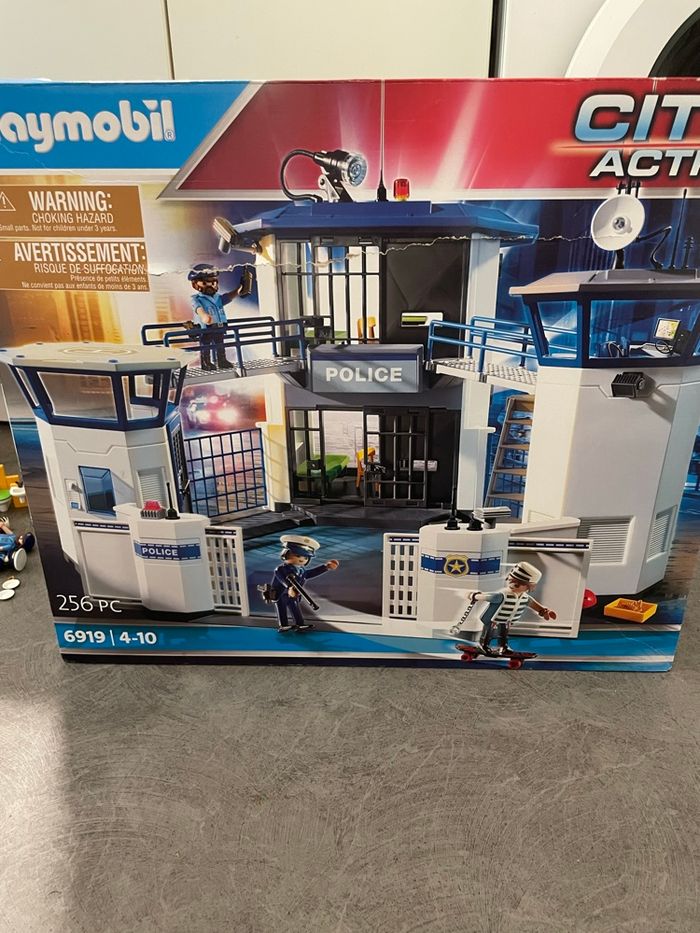 Commissariat de Police