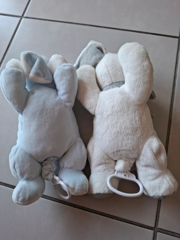 Lot de 2 peluches musicales - photo numéro 2