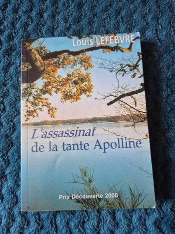 Livre titre L'assassinat de la tante Apolline