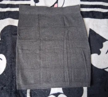 Jupe grise Taille 40