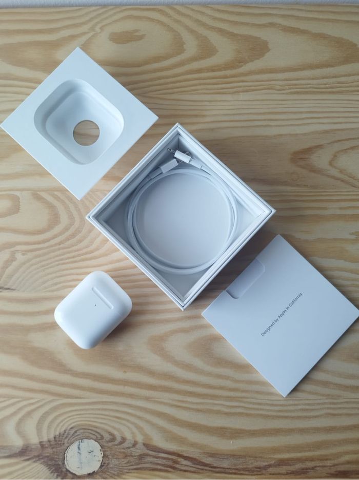 AirPod génération 2 - photo numéro 2