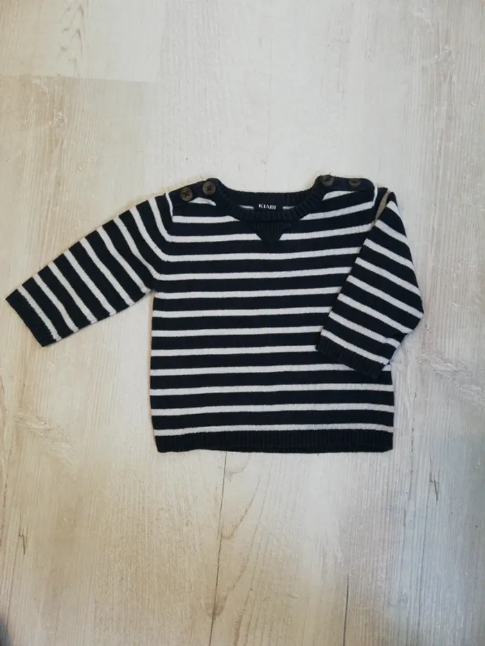 Pull marin kiabi 3 mois